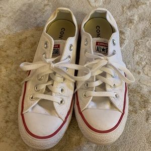 White Converse - 7.5 Low Top